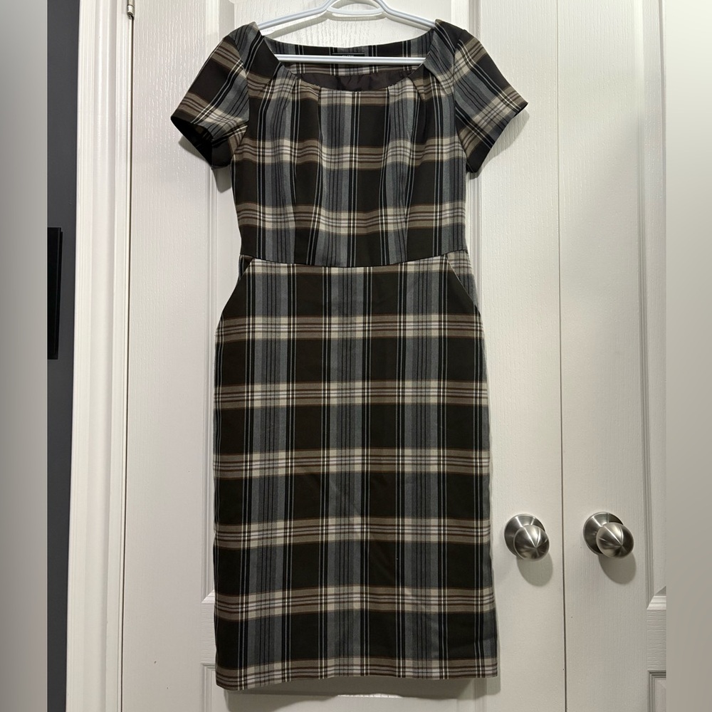 Plaid Short Sleeve Dress - Suzy Shier